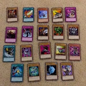 Pack of 19 Yu-GI-Oh Cards